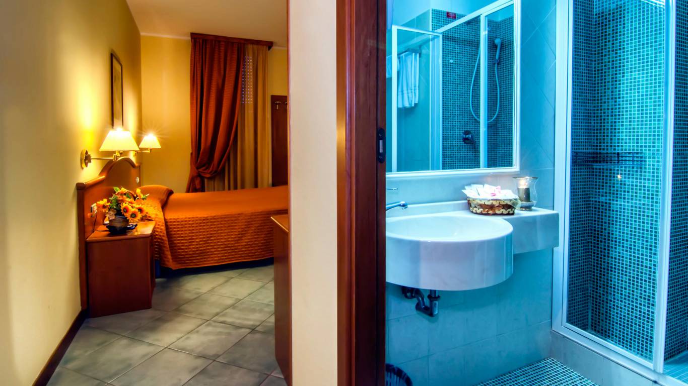 Hotel-degli-amici-artena-chambre-double